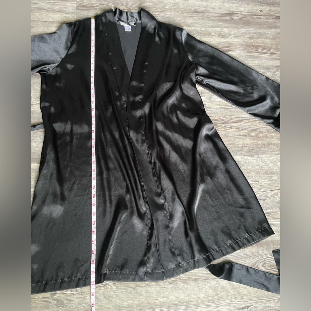 Morgan Taylor Black Satin Wrap Robe - Picture 5 of 9